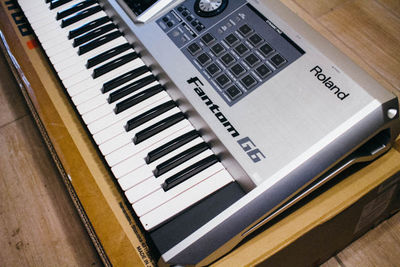 Teclado Roland Fantom‑G6 61‑Key Workstation - Foto 3