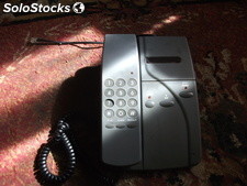 Telefon stacjonarny z sekretarką PHONE PH-138