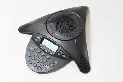 Téléphone de conférence