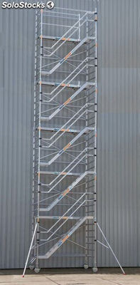 Torre de escaleras 135 x 250 x 12,2 m iberandamios