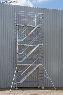 Torre de escaleras 135 x 250 x 8,2 m
