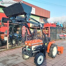 Tractor Hinomoto C174 con pala y fresa