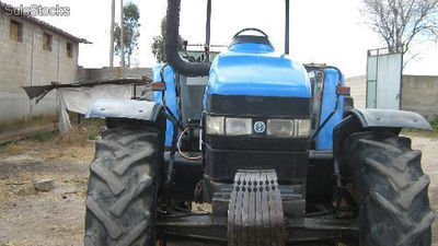 Tractor New Holland tm150
