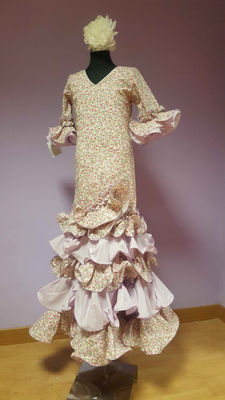 Traje vestido de flamenca niña largo - Foto 4