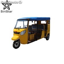 Triciclo eléctrico de pasajeros para taxis.