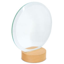 Trofeo circular fabricado en cristal con base de madera