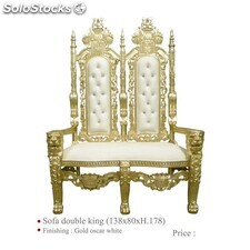 trône princier doré