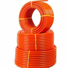tube orange et boite électriques