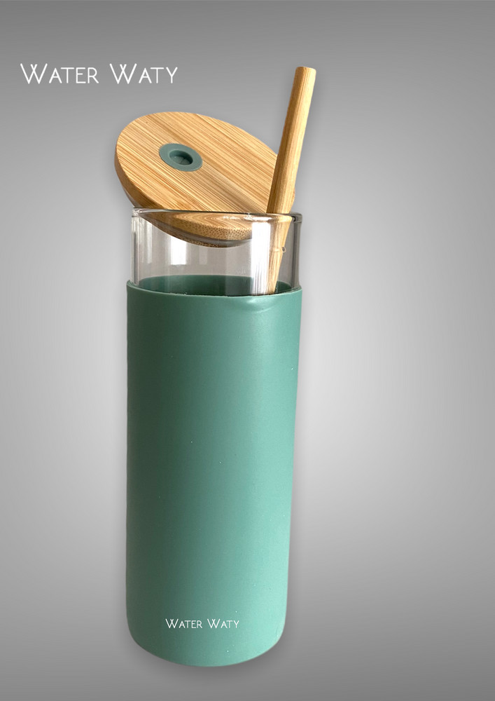 Vaso de cristal con tapa y pajita de bambú y funda promocional