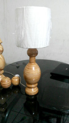 vasos e abajur em madeira torneada - Foto 3