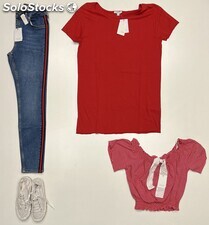 Vendiamo Stock abbigliamento femminile estivo SUBDUED. Vari modelli e taglie.