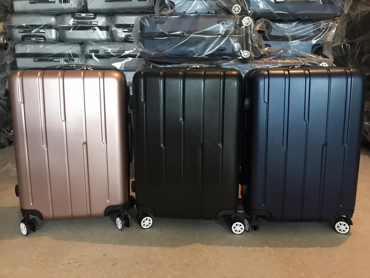 En gros housse de costume 20 pouces sacs de voyage Sac de bagages rigide  Avec roues à ressort - Chine Bagages et bagages sacs de voyage prix