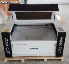 Venta Maquina Cortadora Láser CO2 200Watts para acrílico 30mm