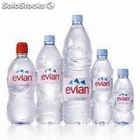 Woda mineralna Evian - Dostępne w różnych rozmiarach.