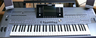 Yamaha Tyros5-61 Digital Workstation Keyboard Demoteil + Entertainer Gold Paket