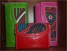 Zapatos, billeteras y accesorios elaborado con molas - Foto 5
